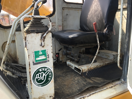 KATO HD-450 Excavadora hidráulica de rastreador com cor original e máquinas de construção
