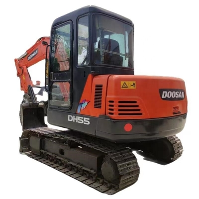 Doosan DH55 Crawler Excavator 5,5 toneladas cor original Mini Excavator usado em Xangai
