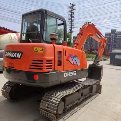 Doosan DH55 Crawler Excavator 5,5 toneladas cor original Mini Excavator usado em Xangai