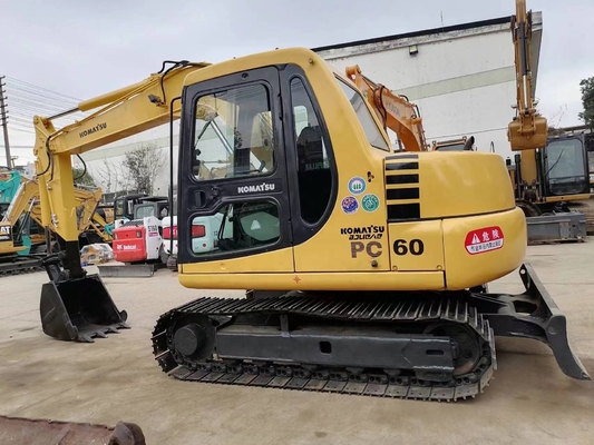 Excavadora Komatsu PC60 importada do Japão, com motor original e baixa duração de trabalho