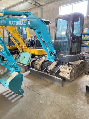 Excavadora KOBELCO SK40sr em excelente estado para projetos de construção