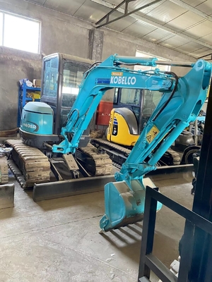 Excavadora KOBELCO SK40sr em excelente estado para projetos de construção