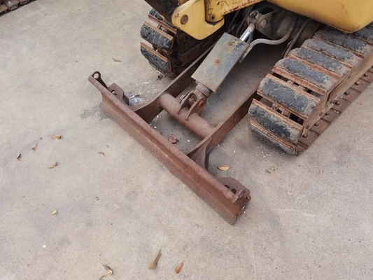 Excavadora mini Caterpillar 301.5 usada com poucas horas de trabalho em bom estado em estoque