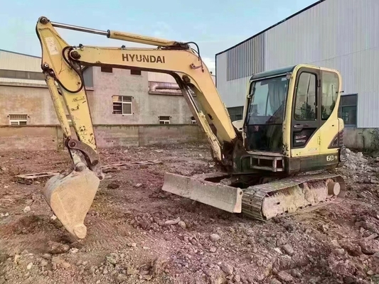 2022 Hyundai 60-9 Escavação e boa condição Escavação hidráulica com capacidade de balde de 1m3