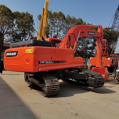 Excavadora usada Doosan DX300LC do Japão com pintura original e bomba hidráulica Liyuan