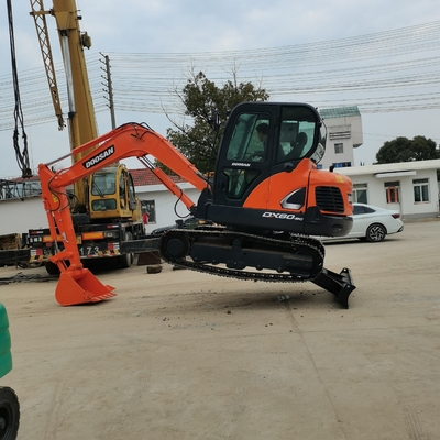 Equipamento pesado de construção Doosan DX60 Excavadora usada com cilindro hidráulico