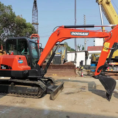 Outros componentes hidráulicos Excavadora de segunda mão Doosan DX60 para projetos de paisagismo