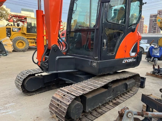 Outros componentes hidráulicos Excavadora de segunda mão Doosan DX60 para projetos de paisagismo