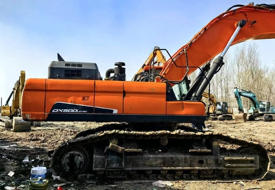 Excavadora usada Doosan DX500LC com motor Doosan Excavadora hidráulica de segunda mão