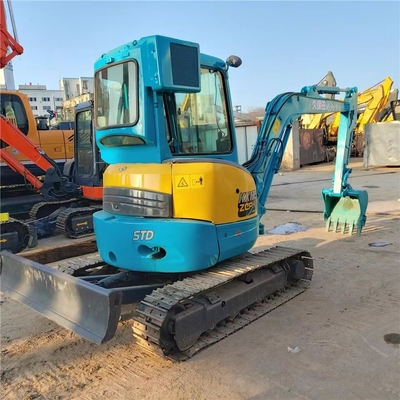Excavadora Kubota KX135 usada com capacidade de balde de 0,11m3 e outro cilindro hidráulico