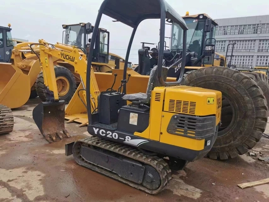 20KW Yuchai YC20-8 Mini Excavatora 2 toneladas Horas de trabalho baixas 0-2000 Excavadora de rastreamento