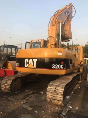 Excavadoras usadas Caterpillar 320CU com capacidade de balde de 0,8m3 e poucas horas de trabalho