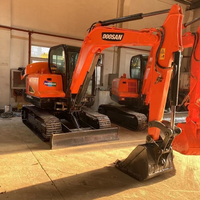 2022 Doosan DX55-9C Excavadora hidráulica de segunda mão com válvula hidráulica original