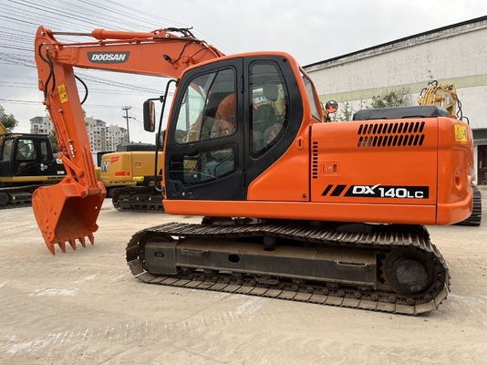0.51M3 Capacidade de balde Excavadora Doosan 140LC usada com horas de trabalho baixas em Xangai