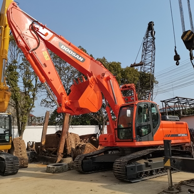 Excavadora usada DOOSAN DX300LC Máquina de rastreamento hidráulico grande Peso 29300 KG