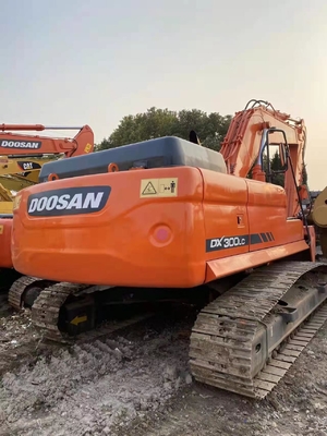 Excavadora usada DOOSAN DX300LC Máquina de rastreamento hidráulico grande Peso 29300 KG