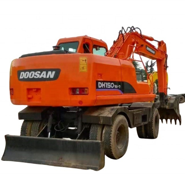 Excavadora usada Doosan DH150W-7 com motor HINO 15000 kg Peso da máquina e Japão