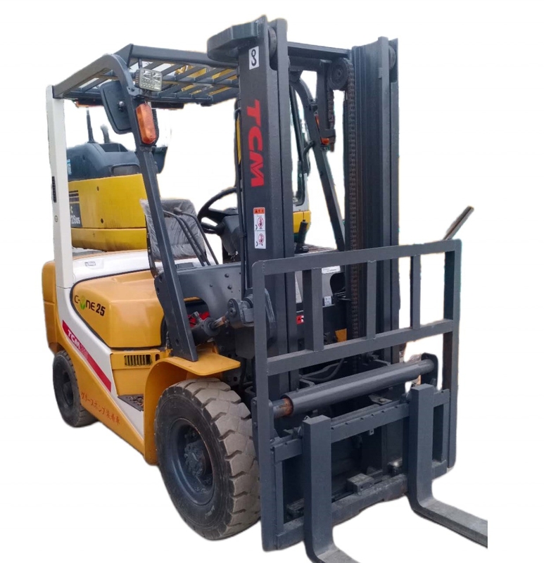 Japão Original TCM FD25 2Ton empilhadeira com 96KW EPA Motor e sistema hidráulico