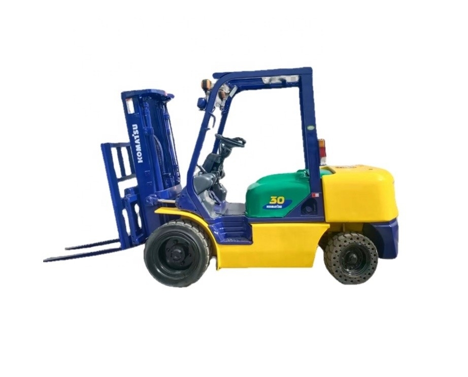 KOMATSU FD30 3 toneladas de empilhadeira de paletes mini usados para contêineres de armazém
