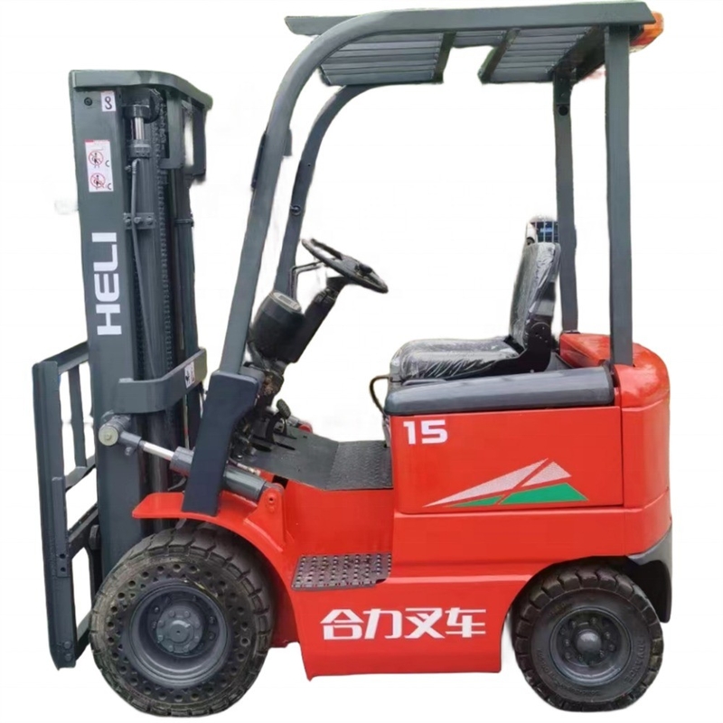 Home Diesel Heli A15 com pintura original e motor EPA em boas condições