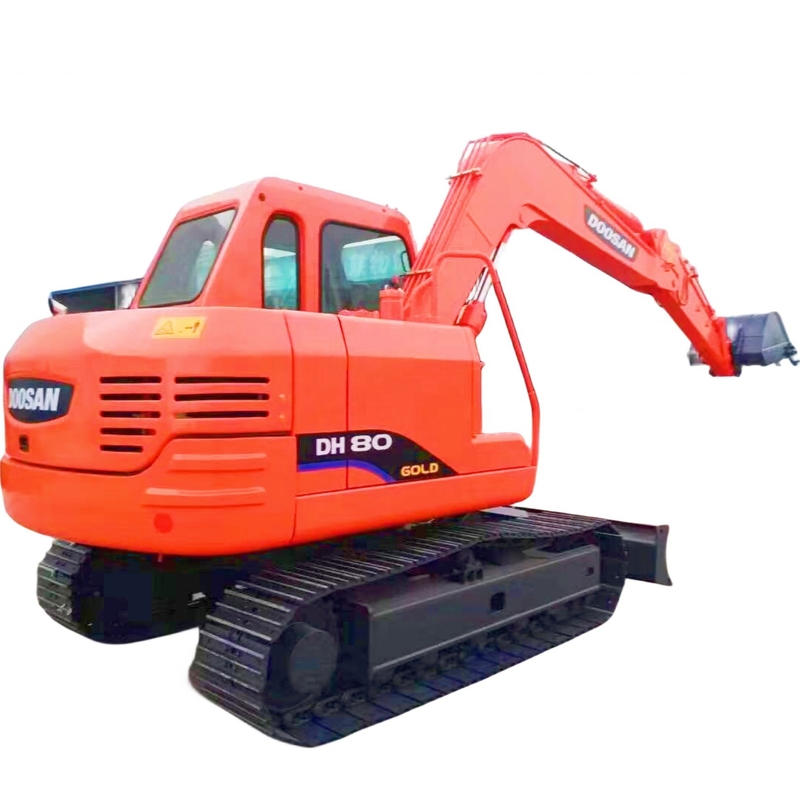Excavadora Doosan DH80 usada com pintura original e cilindro hidráulico Liyuan no Japão
