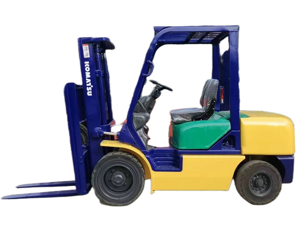 KOMATSU FD30 Camião elevador de 3 toneladas com operação manual e bom desempenho em sal quente