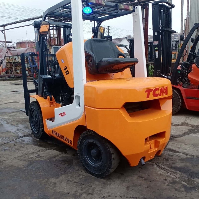 Caminhão de empilhadeira diesel de 3 toneladas TCM usado de 2017 com motor original do Japão