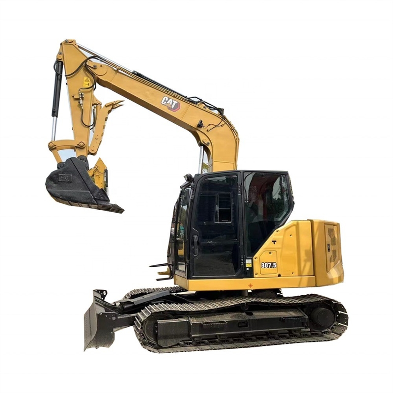 CAT 303.5E Excavadora de 3,5 toneladas com um balde e um bastão poderosos para escavar